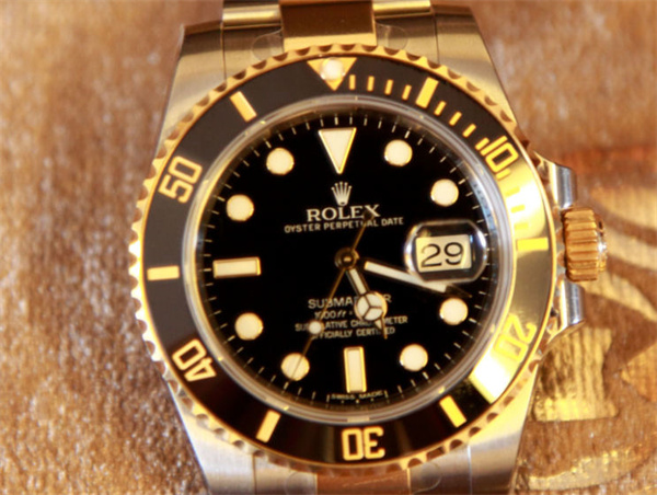 劳力士什么时间调日历（图）